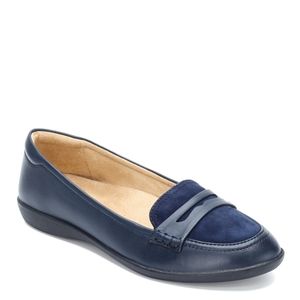 Naturalizer leather loafer